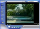 Sprung über Swimmingpool